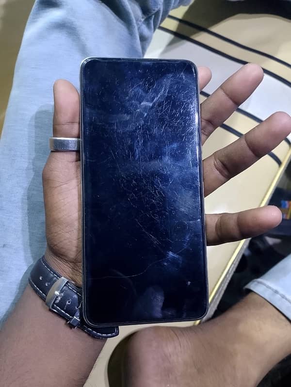 infinix Hot 40 i 10/9 condition available 3