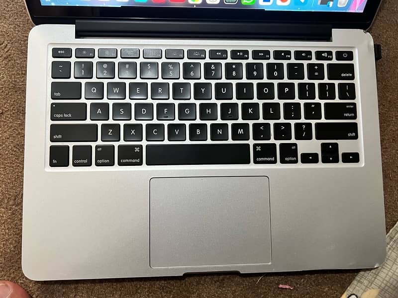 MacBook Pro 1