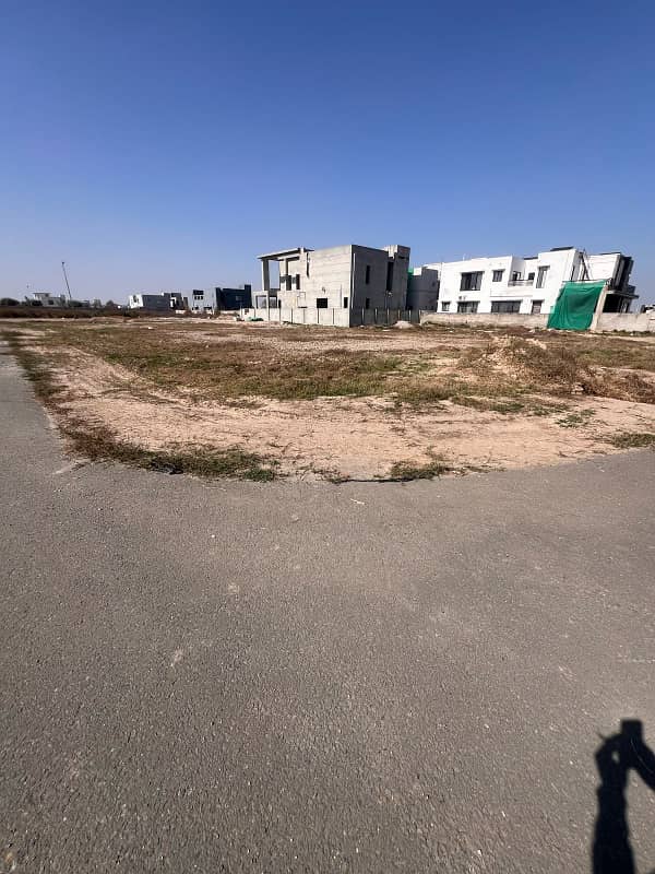 Corner 1 Kanal Plot No. 573/2 Block X for Sale Prime Location in DHA Phase 7 Lahore. 0