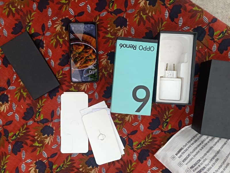 Oppo Reno 6 {8+8/128} with complete box and original charger 7