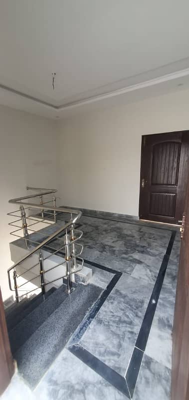 Main Ferozpur Road Prime Location 5 Marla House Aavialbe For Sale 8