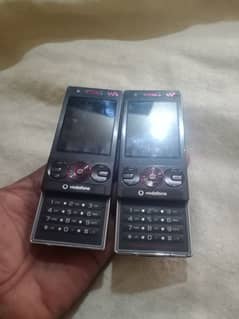 Sony Ericsson W715