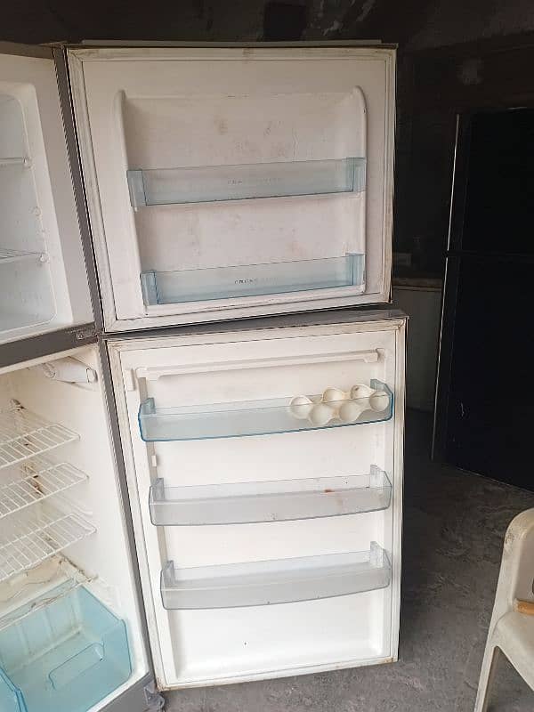 Electrolux refrigerator for sale 3