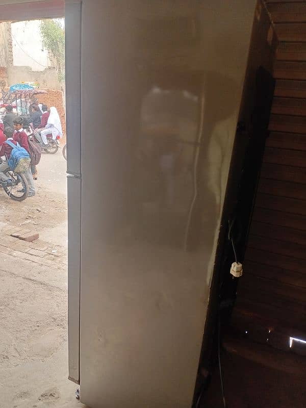 Electrolux refrigerator for sale 4