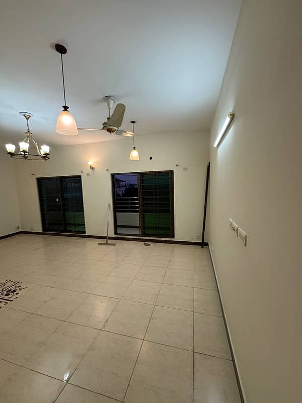 3 Bedroom Neat & Clean Apartment For Rent 5