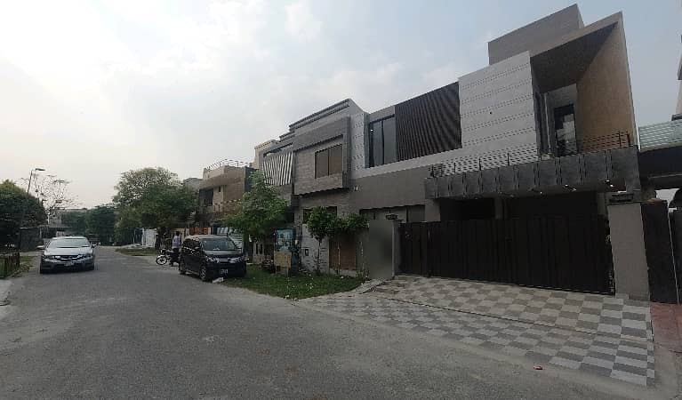 Ideally Located House Of 10 Marla Is Available For Sale In Paragon City 1