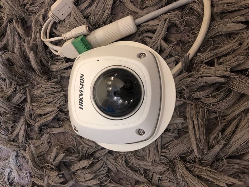 Hikvision IR Mini Dome Network Camera | DS-2cD2542FWD-IS 0