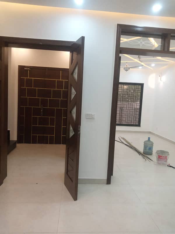 10 Marla House For Sale In Paragon City Lahore 9