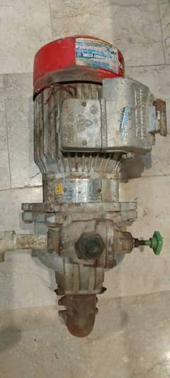 Motor