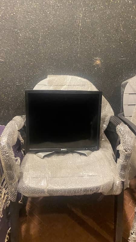 Dell  19 inch LCD 3