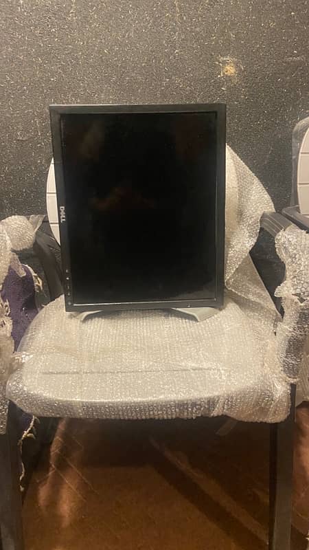 Dell  19 inch LCD 4