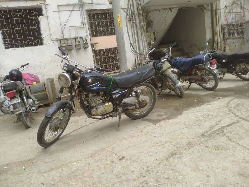 Suzuki GS 150 1