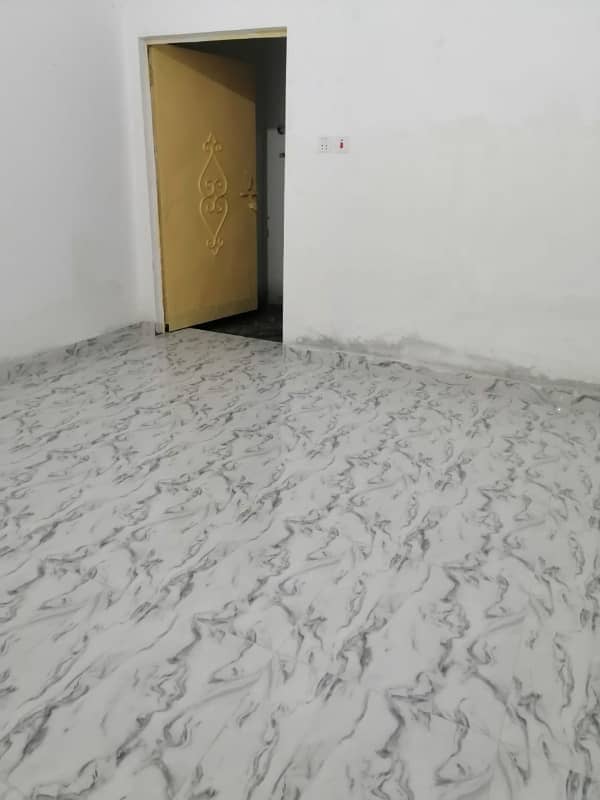 Brand New Non Furnished one bed tv lounge washroom lower portion available for bachelors or small family in model town link road 0