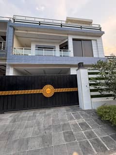 10 MARLA BRAND NEW HOUSE FOR SALE IN PARK VIEW CITY LAHORE