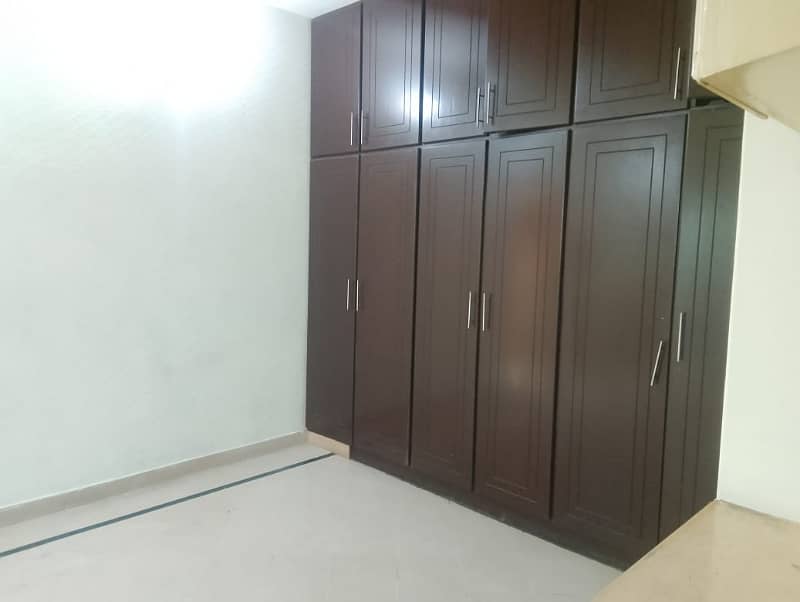 5 Marla Beautiful House Available For Rent In DHA Phase 5,Block D, Lahore Cantt. 9