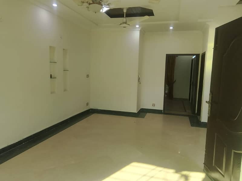 5 Marla Beautiful House Available For Rent In DHA Phase 5,Block D, Lahore Cantt. 16