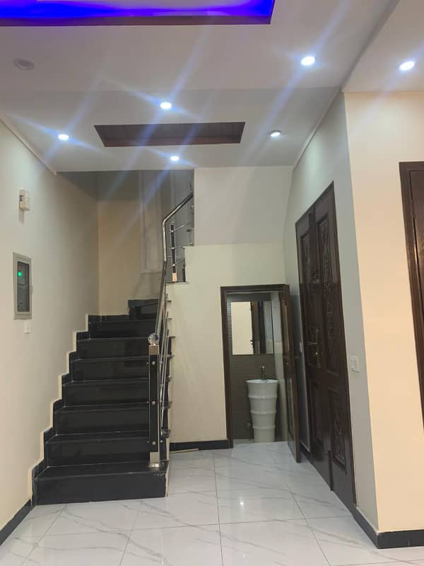 5 MARLA BRAND NEW HOUSE FOR SALE IN PARK VIEW CITY LAHORE 3