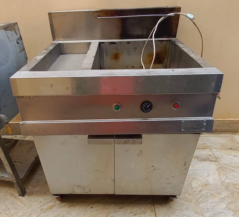 Double frier with tray 1