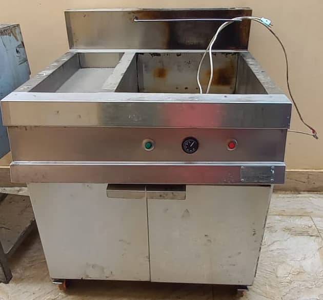 Double frier with tray 2