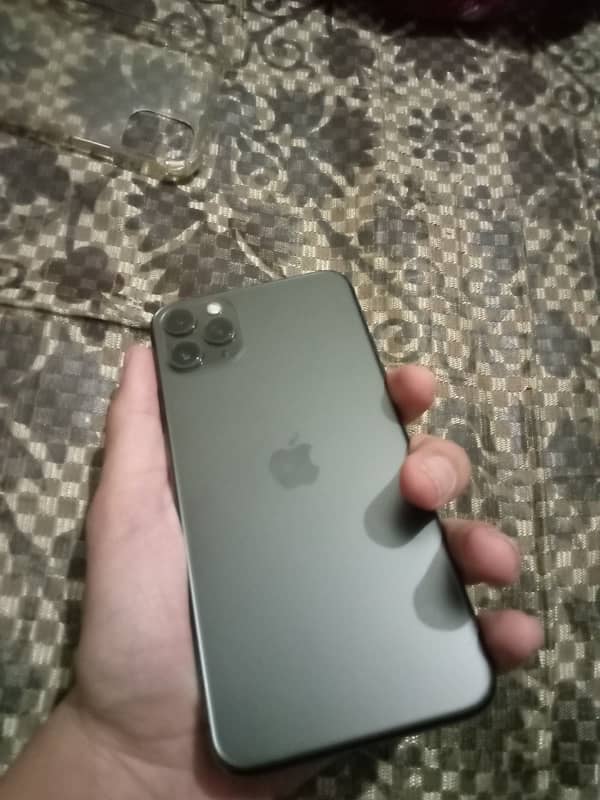 iphone 11 pro max 3