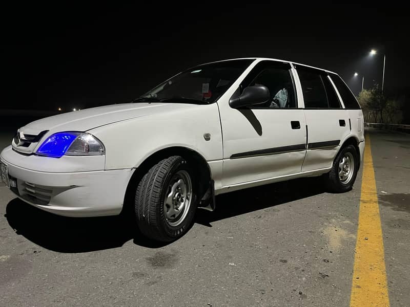 Suzuki Cultus 2015-16 | VXR  LE( limited edition) | White 17