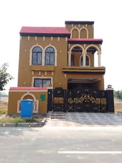 Prime Location House In Bahria Nasheman - Iris For Sale