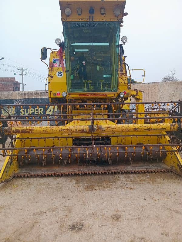 8050 new. holland 82 model good condition  neat and clean 3