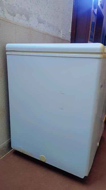 haier single door deep freezer 1