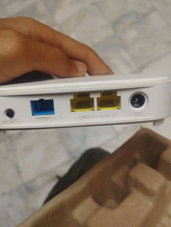 Tenda N300 Wifi xPON ONT 1