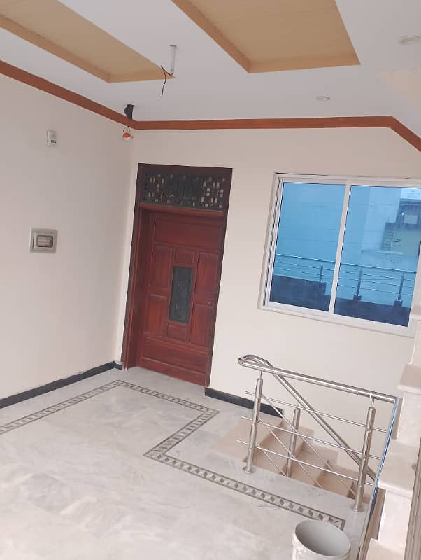 Family flate for rent with 2 bedrooms in Khanna dak Sanam Chowk isb 4