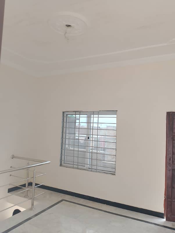 Family flate for rent with 2 bedrooms in Khanna dak Sanam Chowk isb 9