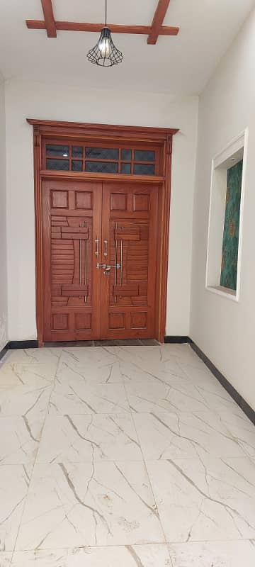 HOUSE AVAILABLE FOR SALE IN BANIGALA 8