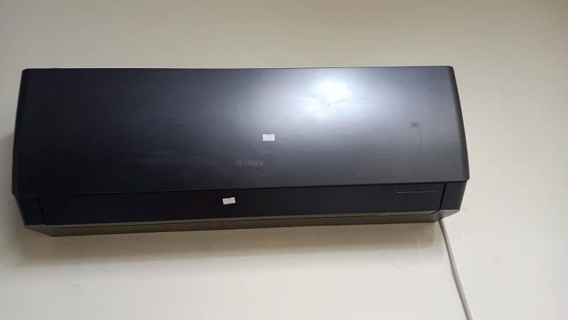 Gree 1.5 ton DC inverter heat and cool AC 0