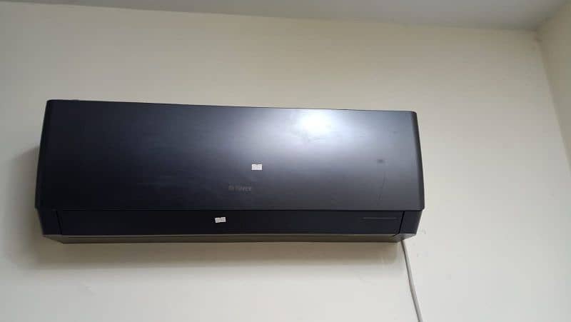 Gree 1.5 ton DC inverter heat and cool AC 1