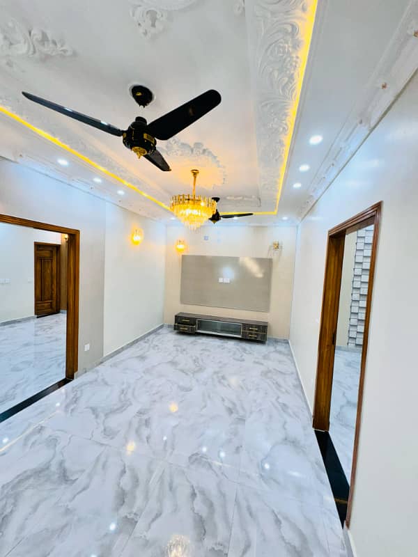 5 Marla Beautifully Designed House For Rent In Park View City Lahore. 4