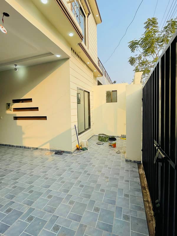 5.5 marla double storey new house royal residency near bosan road multan 2