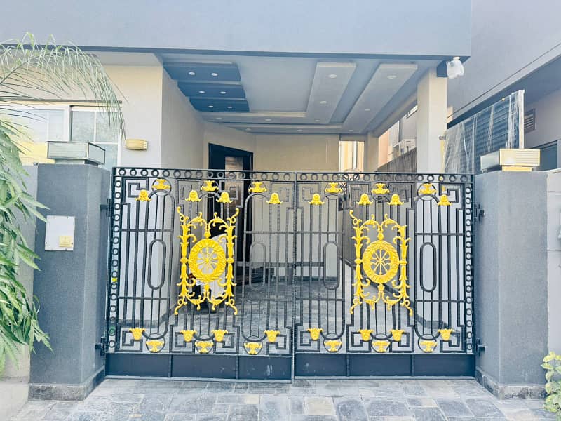 5 MARLA FULLY FURNISHED HOUSE FOR RENT IN DHA PHASE 5 0