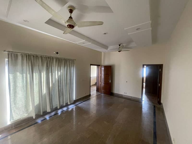 1 KANAL UPPER PORTION FOR RENT IN DHA PHASE 6 BLOCK-E 1