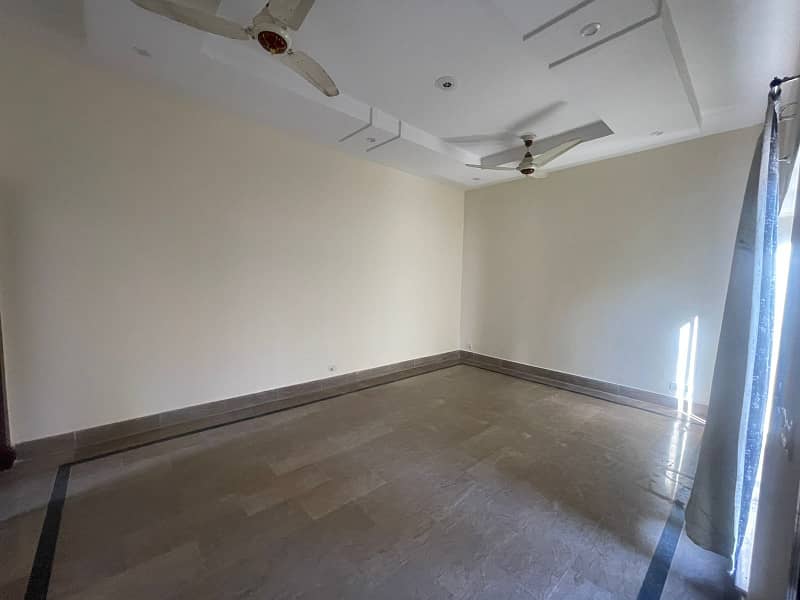 1 KANAL UPPER PORTION FOR RENT IN DHA PHASE 6 BLOCK-E 2