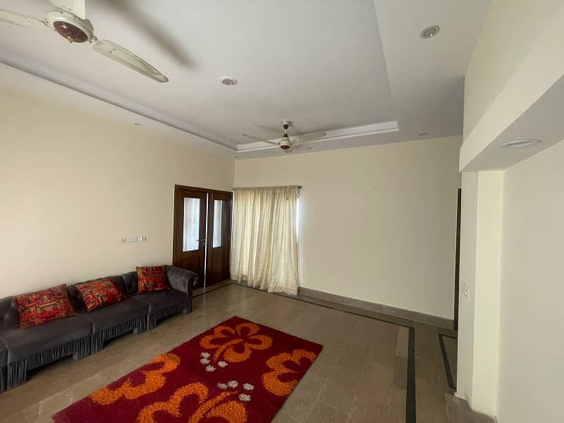 1 KANAL UPPER PORTION FOR RENT IN DHA PHASE 6 BLOCK-E 6