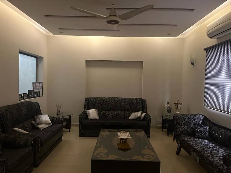 1 KANAL FULL HOUSE FOR SALE IN DHA PHASE 6 NEAR DOLMEN MALL 1