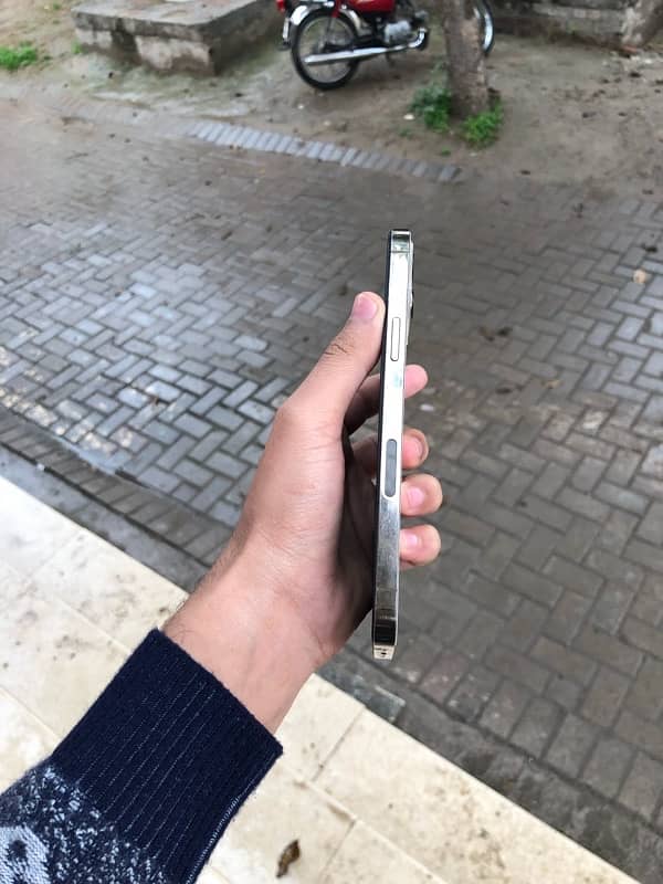 iPhone 12 Pro Max 128gb NON PTA 2