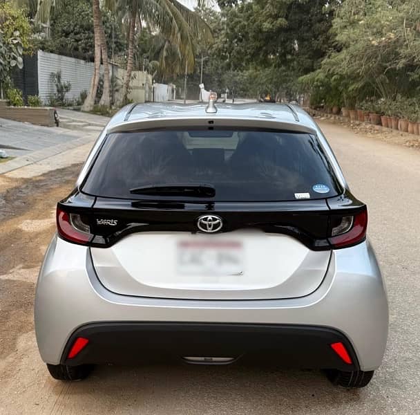 Toyota Yaris hatch back  2021 1