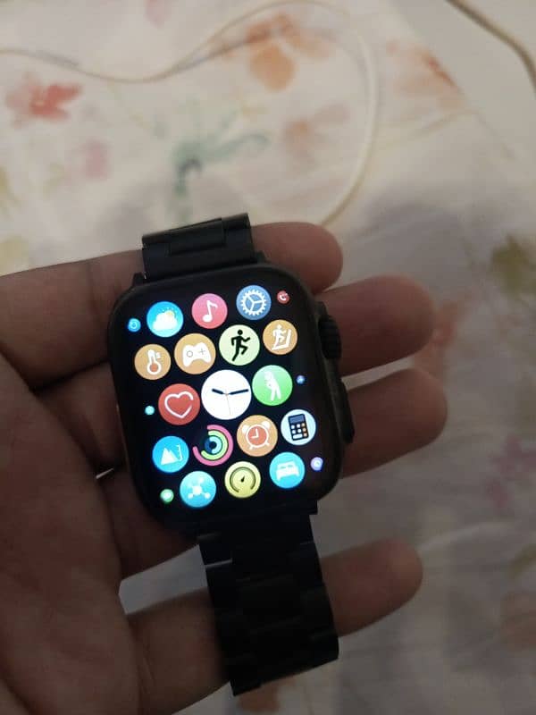 X8 Ultra smartwatch 10/10 with free metal straps 3