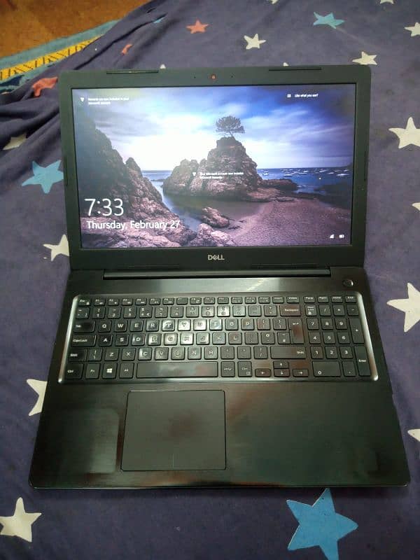 Dell i5 8 Gen Graphic laptop 15.6 0