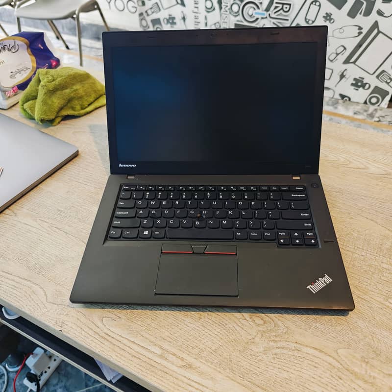 Lenovo Thinkpad t450 Core i5 5th Gen  4gb RAM 1