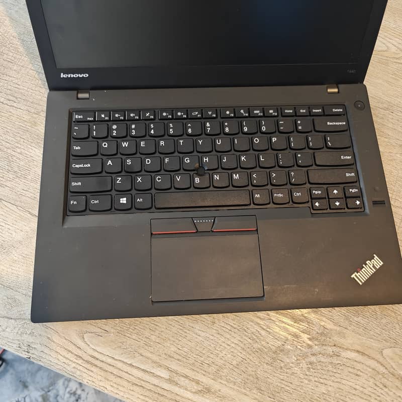 Lenovo Thinkpad t450 Core i5 5th Gen  4gb RAM 4