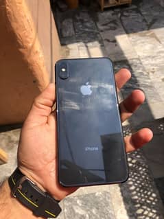 iphone xs max  64 GB factory unlock