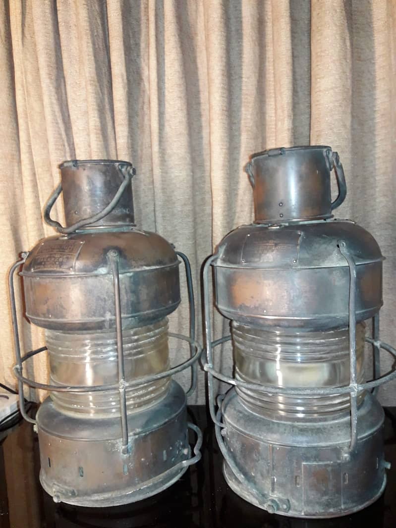 Antique ship lamps 8