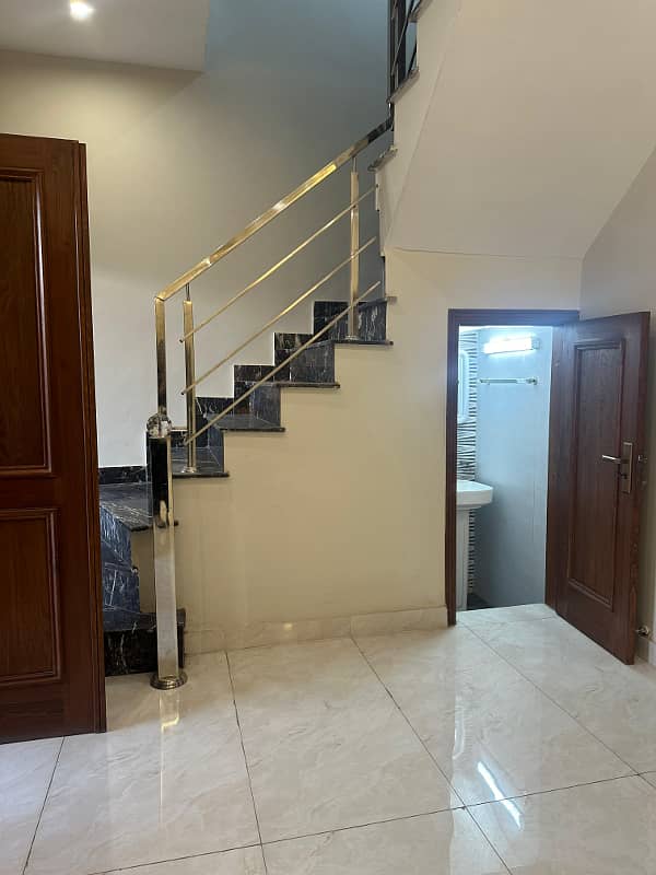 5 Marla Beautifully Designed House For Sale In Park View City Lahore 6